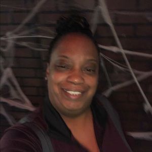 Meet your Posher, Johnnie